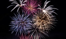 Con il naso in su! https://www.lucidifireworks.it/immagini_news/2306/con-il-naso-in-su-2306-330.jpg
